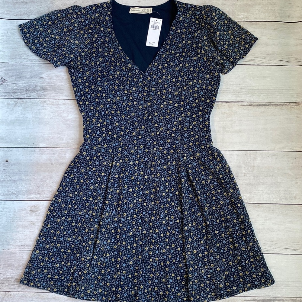 Abercrombie and Fitch Navy and Gold floral dress